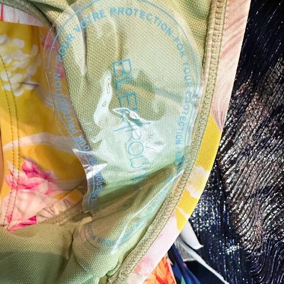 Bleu Rod Beattie Paradiso High Neck One-Piece Canary Gold Size 12 - Picture 5 of 8